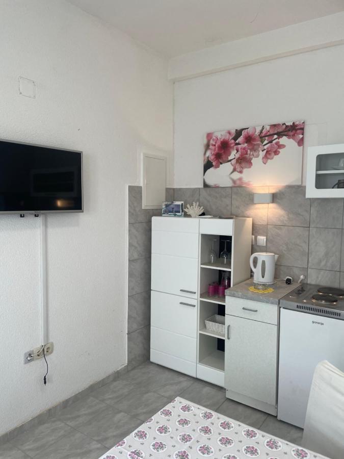 Apartmani Isabella - Ilda Radonic Jelsa  Exterior foto
