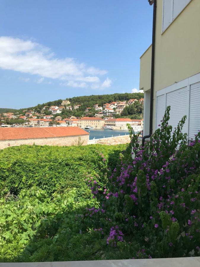 Apartmani Isabella - Ilda Radonic Jelsa  Exterior foto