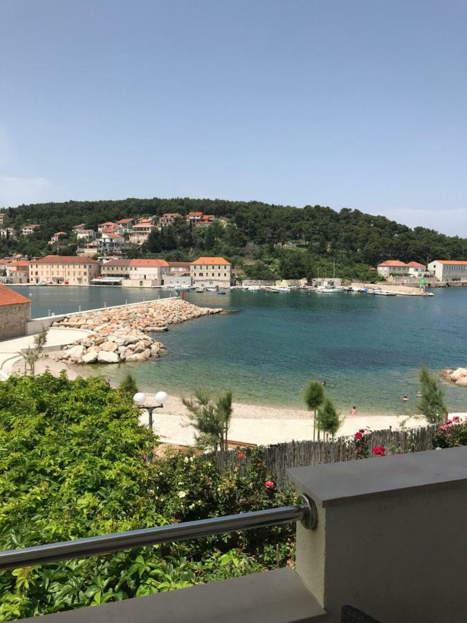 Apartmani Isabella - Ilda Radonic Jelsa  Exterior foto